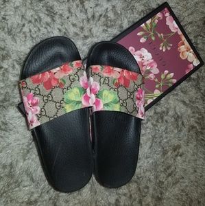 Gucci Shoes - Slides Gucci Shoes - Slides